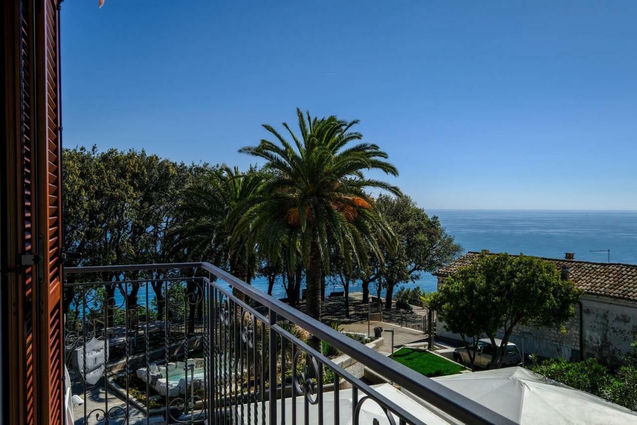 L'Orizzonte Relais Sirolo Hotel Екстериор снимка